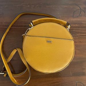 Crossbody purse